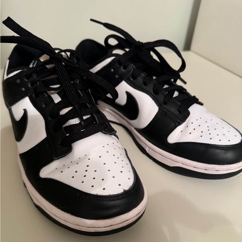 Nike Women’s Black & White Low-Top Sneakers. Buy And Get Any Green Tag For Free